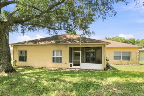 Villa ou maison à vendre à Spring Hill, Floride: 3 chambres, 217.95 m2 № 2345341 - photo 3