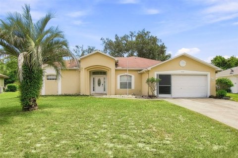 House in Spring Hill, Florida 3 bedrooms, 217.95 sq.m. № 2345341