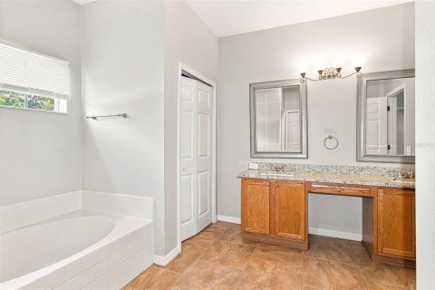 Villa ou maison à vendre à Spring Hill, Floride: 3 chambres, 217.95 m2 № 2345341 - photo 9
