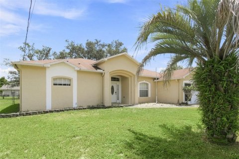 Villa ou maison à vendre à Spring Hill, Floride: 3 chambres, 217.95 m2 № 2345341 - photo 2