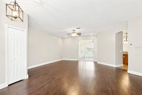 Villa ou maison à vendre à Spring Hill, Floride: 3 chambres, 217.95 m2 № 2345341 - photo 4