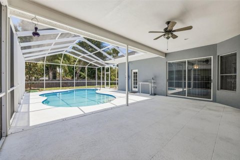 Villa ou maison à vendre à Tampa, Floride: 4 chambres, 233.46 m2 № 2210163 - photo 7
