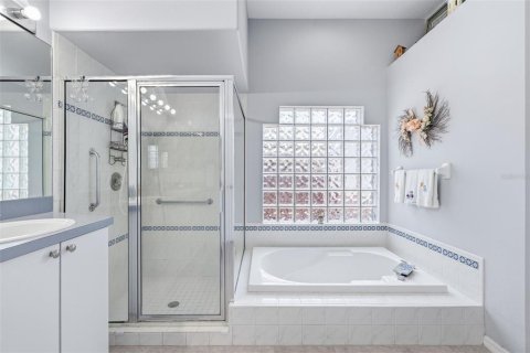Villa ou maison à vendre à Tampa, Floride: 4 chambres, 233.46 m2 № 2210163 - photo 27