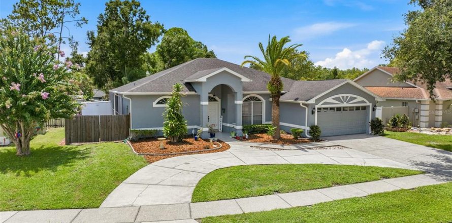 Villa ou maison à Tampa, Floride 4 chambres, 233.46 m2 № 2210163