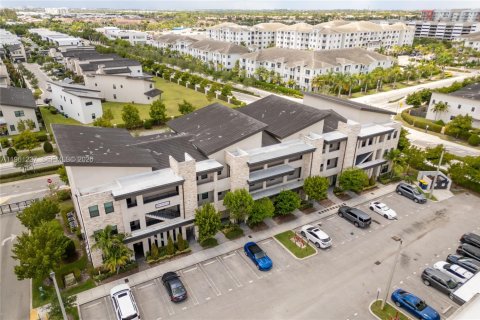 Condominio en venta en Doral, Florida, 2 dormitorios, 99.59 m2 № 2022133 - foto 2