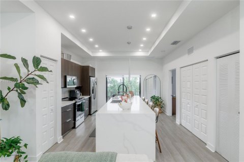 Condominio en venta en Doral, Florida, 2 dormitorios, 99.59 m2 № 2022133 - foto 14