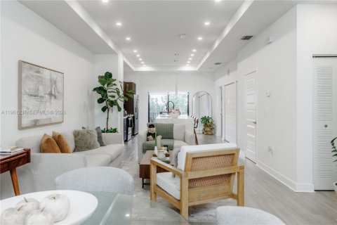 Condominio en venta en Doral, Florida, 2 dormitorios, 99.59 m2 № 2022133 - foto 7