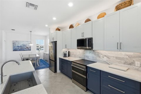 Copropriété à vendre à Punta Gorda, Floride: 3 chambres, 196.02 m2 № 2199460 - photo 7