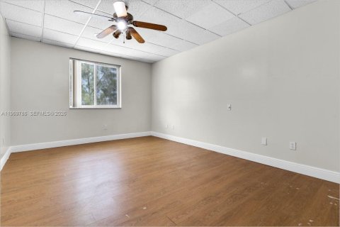 Condominio en alquiler en Homestead, Florida, 2 dormitorios, 307.69 m2 № 2030622 - foto 22