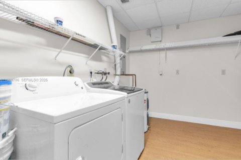 Condominio en alquiler en Homestead, Florida, 2 dormitorios, 307.69 m2 № 2030622 - foto 14