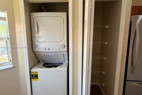 Condominio en alquiler en Homestead, Florida, 2 dormitorios, 75.72 m2 № 1696413 - foto 17