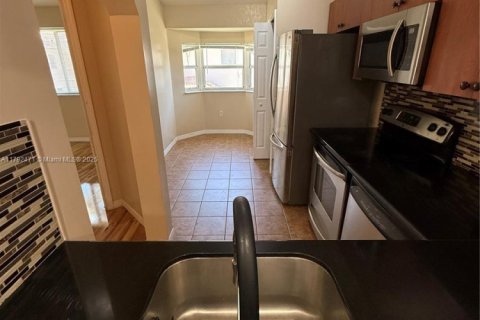 Condominio en alquiler en Homestead, Florida, 2 dormitorios, 75.72 m2 № 1696413 - foto 12
