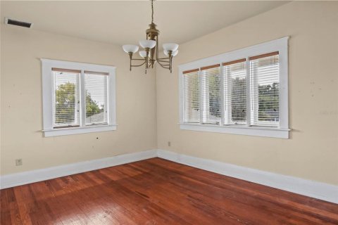 House in Lakeland, Florida 7 bedrooms, 621.14 sq.m. № 2396801 - photo 25