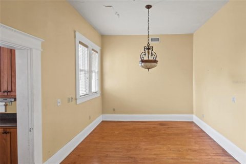House in Lakeland, Florida 7 bedrooms, 621.14 sq.m. № 2396801 - photo 14