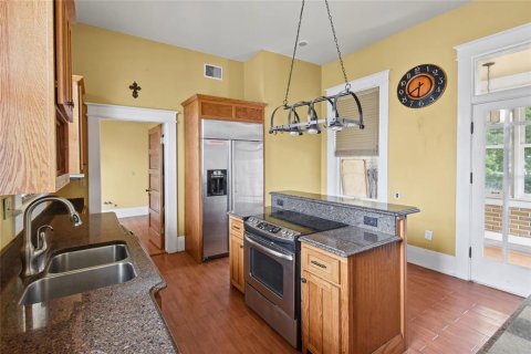 House in Lakeland, Florida 7 bedrooms, 621.14 sq.m. № 2396801 - photo 13
