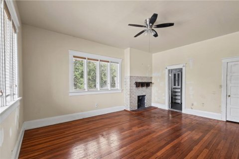 House in Lakeland, Florida 7 bedrooms, 621.14 sq.m. № 2396801 - photo 21