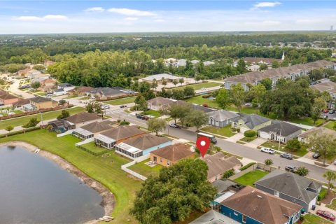 House in Orlando, Florida 4 bedrooms, 170.2 sq.m. № 2152071 - photo 8