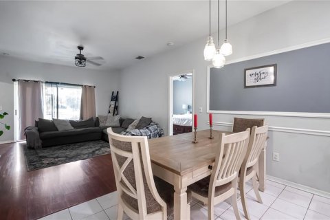 House in Orlando, Florida 4 bedrooms, 170.2 sq.m. № 2152071 - photo 22