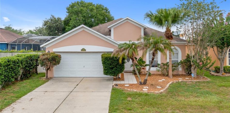 House in Orlando, Florida 4 bedrooms, 170.2 sq.m. № 2152071