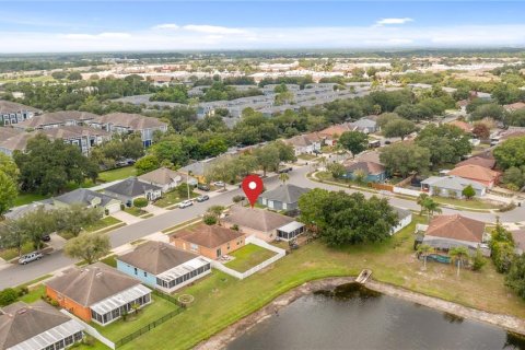 House in Orlando, Florida 4 bedrooms, 170.2 sq.m. № 2152071 - photo 9