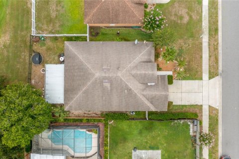 House in Orlando, Florida 4 bedrooms, 170.2 sq.m. № 2152071 - photo 4