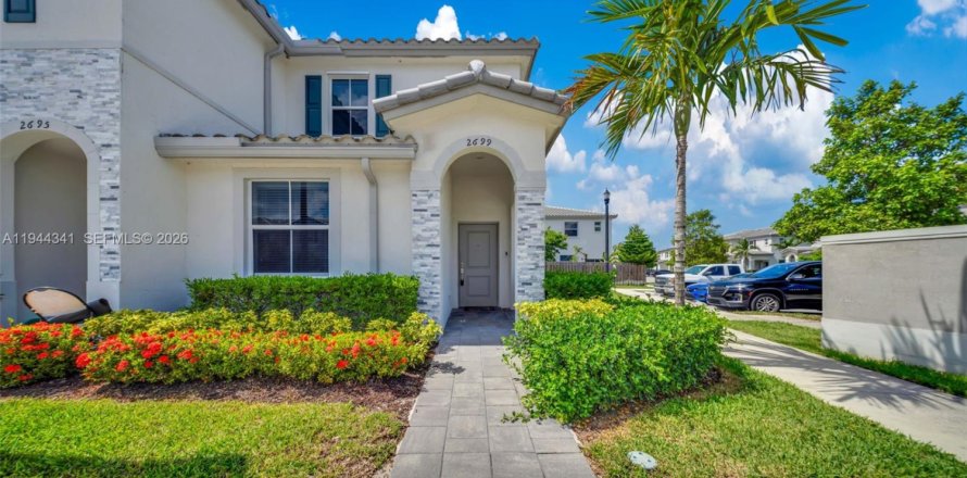 Casa en Homestead, Florida 3 dormitorios, 123.37 m2 № 2001555