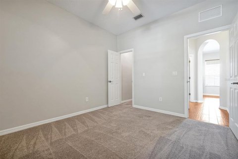 House in Winter Garden, Florida 4 bedrooms, 252.42 sq.m. № 1656930 - photo 21