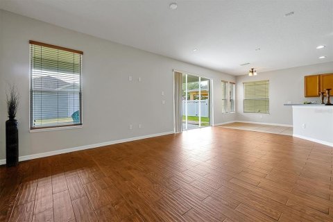 House in Winter Garden, Florida 4 bedrooms, 252.42 sq.m. № 1656930 - photo 10