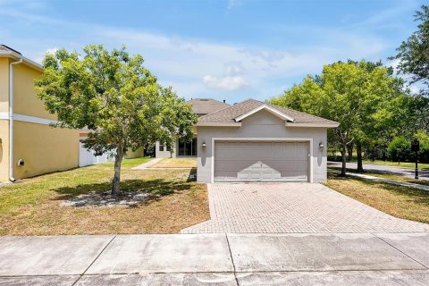 House in Winter Garden, Florida 4 bedrooms, 252.42 sq.m. № 1656930 - photo 6
