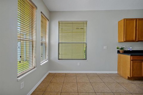 House in Winter Garden, Florida 4 bedrooms, 252.42 sq.m. № 1656930 - photo 15