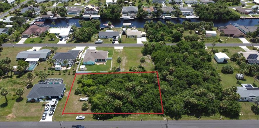 Terreno en Port Charlotte, Florida № 1866665
