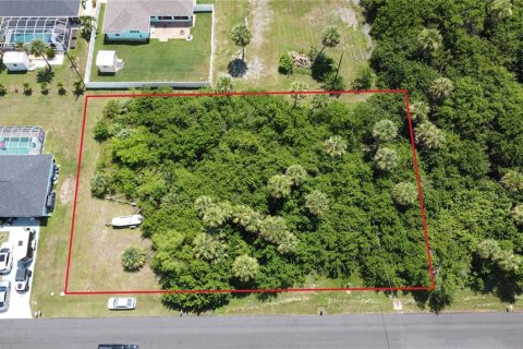 Terreno en venta en Port Charlotte, Florida № 1866665 - foto 2