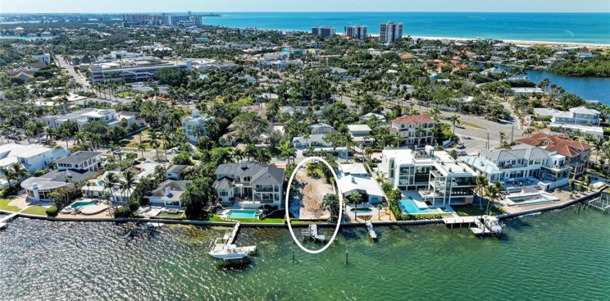 Land in Sarasota, Florida № 2156343