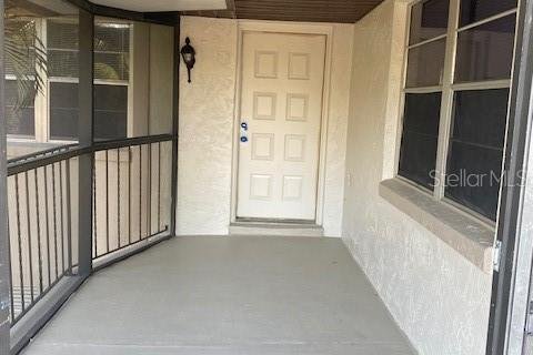 Condo in Winter Garden, Florida, 2 bedrooms  № 2213633 - photo 5