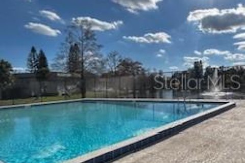 Condo in Winter Garden, Florida, 2 bedrooms  № 2213633 - photo 14
