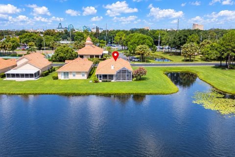 Villa ou maison à vendre à Orlando, Floride: 3 chambres, 222.22 m2 № 2358363 - photo 28