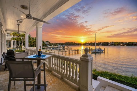 Villa ou maison à vendre à Tequesta, Floride: 8 chambres, 1498.89 m2 № 2356915 - photo 3