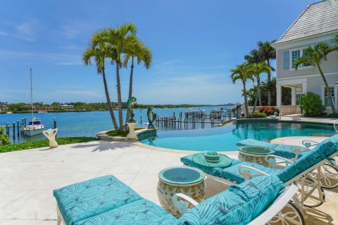 Villa ou maison à vendre à Tequesta, Floride: 8 chambres, 1498.89 m2 № 2356915 - photo 9