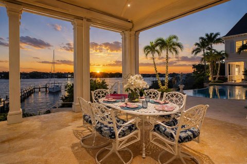 Villa ou maison à vendre à Tequesta, Floride: 8 chambres, 1498.89 m2 № 2356915 - photo 8