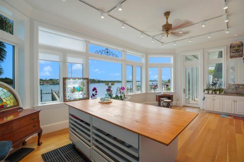 Villa ou maison à vendre à Tequesta, Floride: 8 chambres, 1498.89 m2 № 2356915 - photo 19