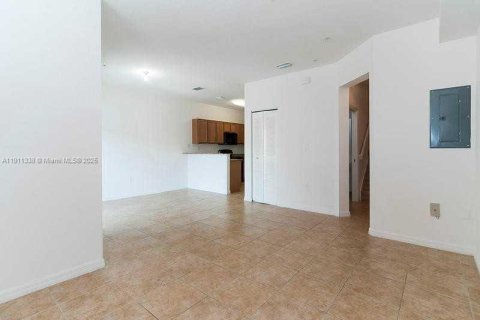 Adosado en venta en Doral, Florida, 2 dormitorios, 104.33 m2 № 1968674 - foto 4