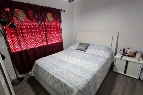 Снять в аренду виллу или дом в Майами, Флорида 3 спальни, 145.48м2, № 2005224 - фото 20