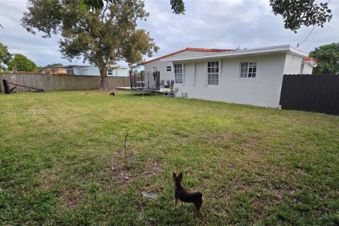 Снять в аренду виллу или дом в Майами, Флорида 3 спальни, 145.48м2, № 2005224 - фото 24