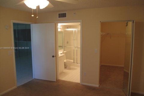 Condominio en venta en Tamarac, Florida, 2 dormitorios, 107.12 m2 № 1694722 - foto 14