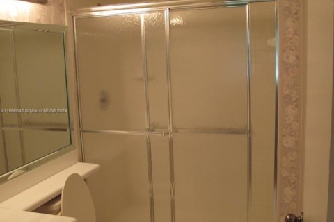 Condominio en venta en Tamarac, Florida, 2 dormitorios, 107.12 m2 № 1694722 - foto 15