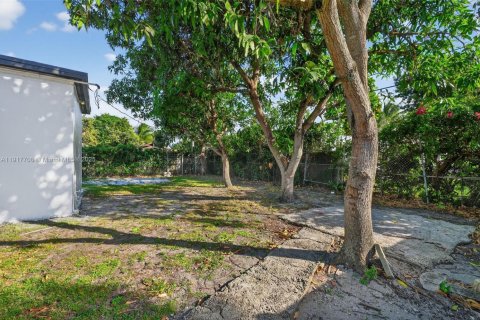 Купить виллу или дом в Майами, Флорида 3 спальни, 144.46м2, № 1972929 - фото 26