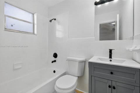 Купить виллу или дом в Майами, Флорида 3 спальни, 144.46м2, № 1972929 - фото 14