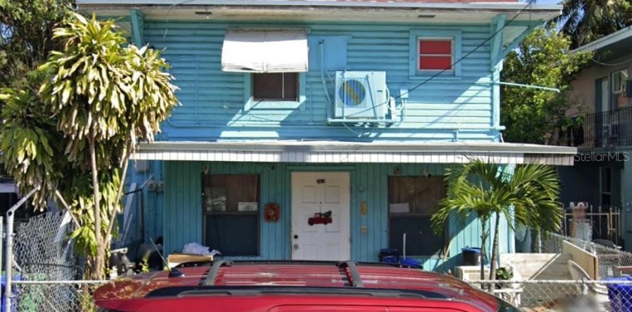 Casa en Miami, Florida 4 dormitorios, 101.82 m2 № 1570452