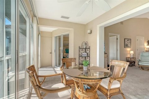 Copropriété à vendre à Sarasota, Floride: 2 chambres, 119.84 m2 № 2147438 - photo 25
