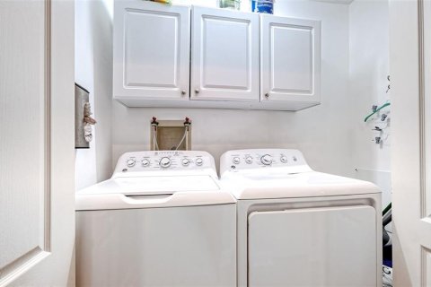 Copropriété à vendre à Sarasota, Floride: 2 chambres, 119.84 m2 № 2147438 - photo 23